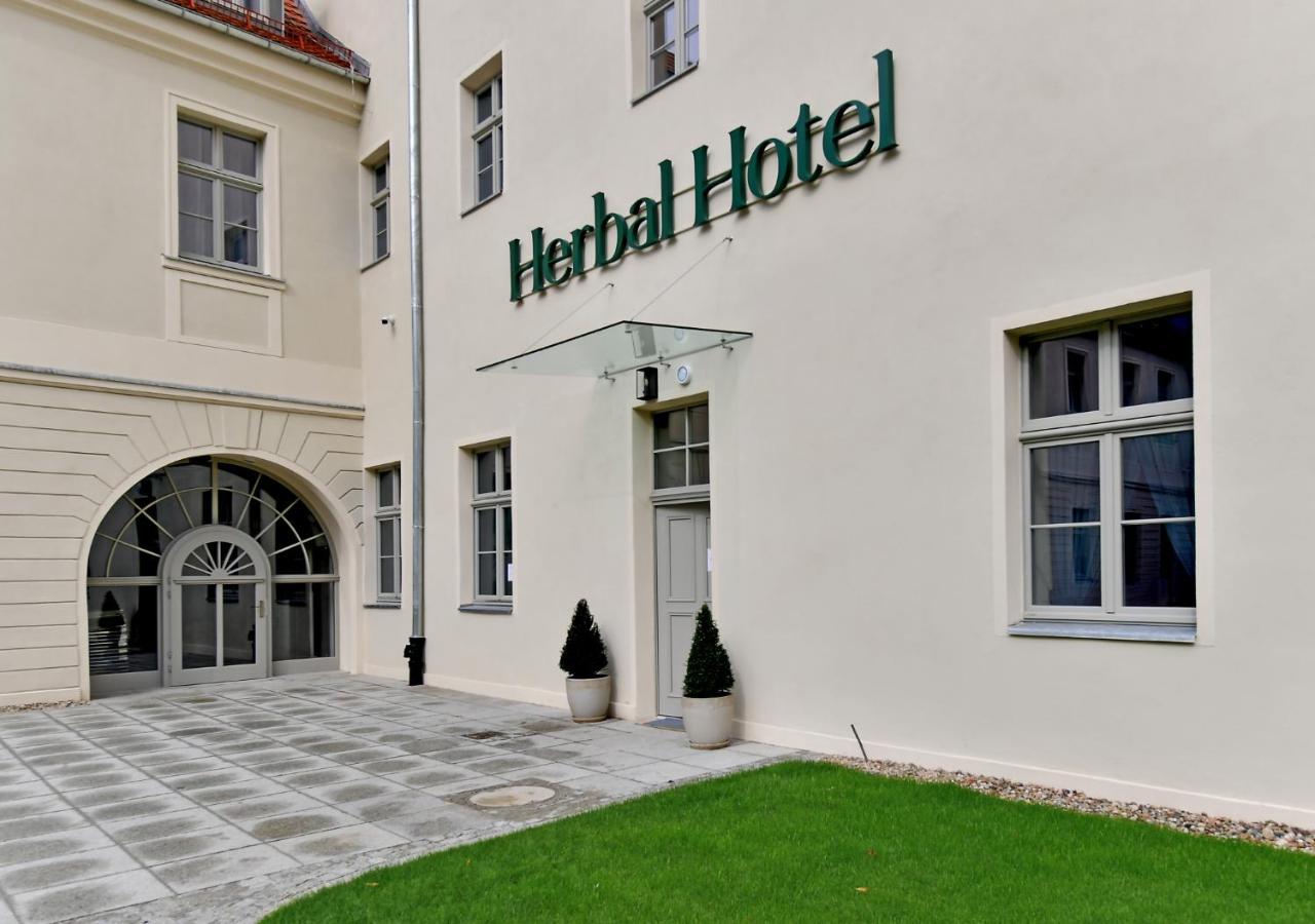 Herbal Hotel فروتسواف المظهر الخارجي الصورة