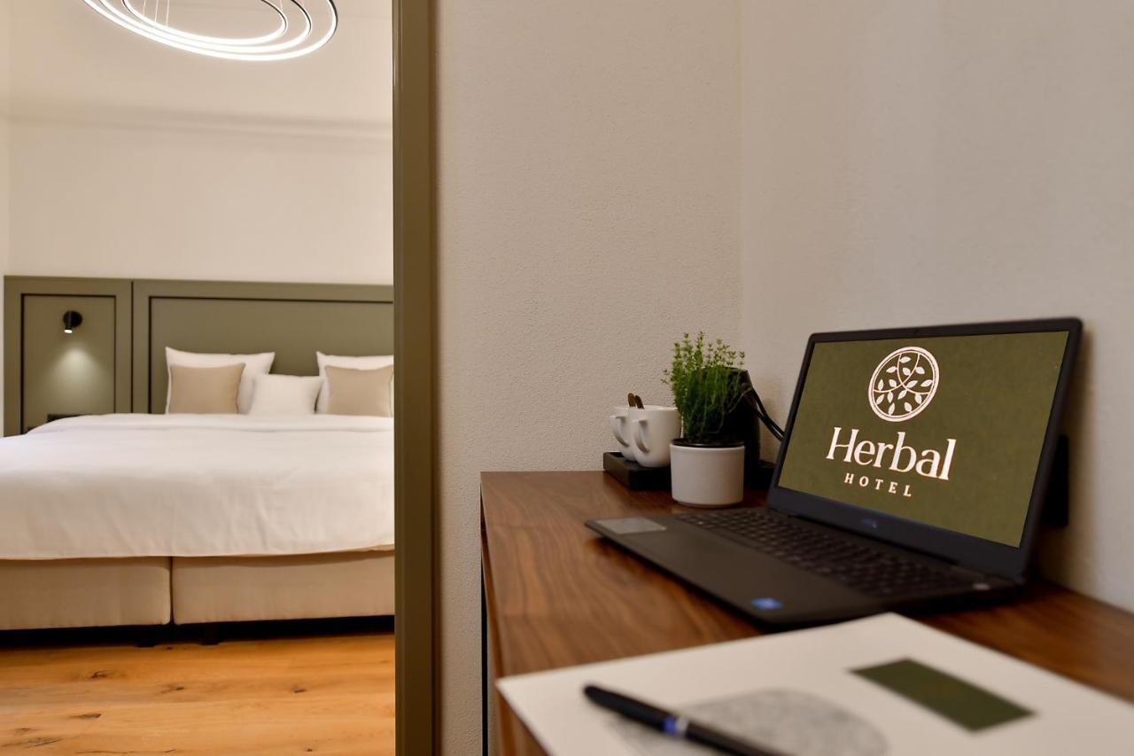 Herbal Hotel فروتسواف المظهر الخارجي الصورة