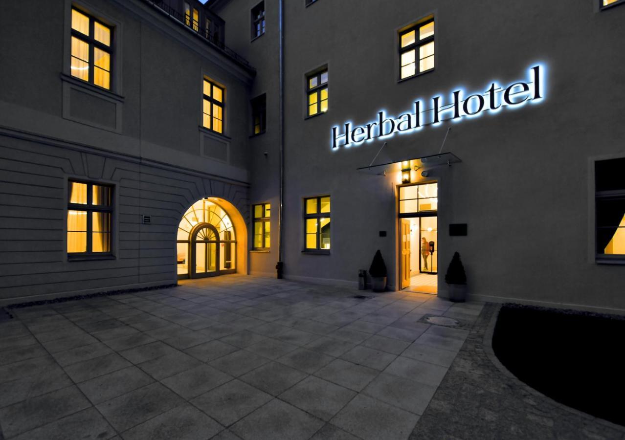 Herbal Hotel فروتسواف المظهر الخارجي الصورة